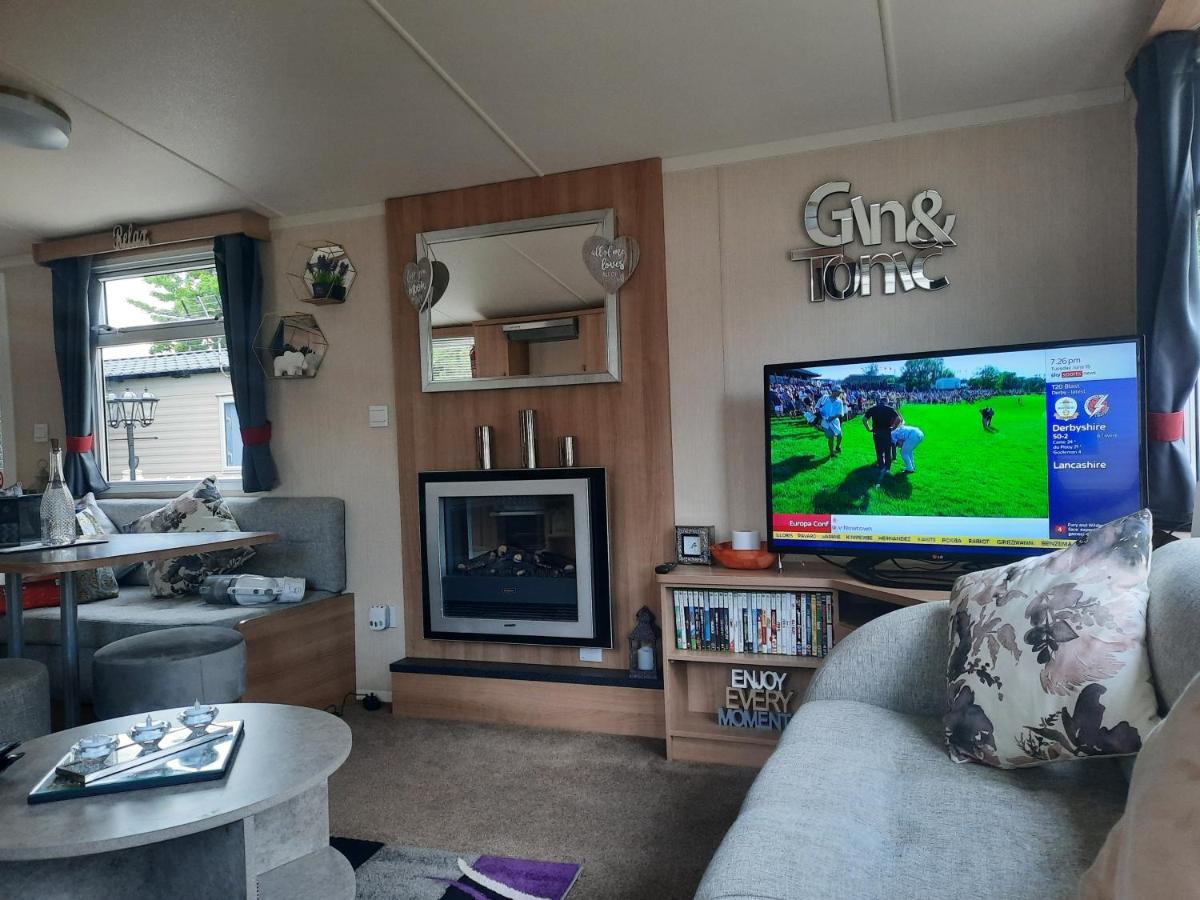 Haggerston Castle 3 Bedroom Deluxe Holiday Home Cheswick  Экстерьер фото