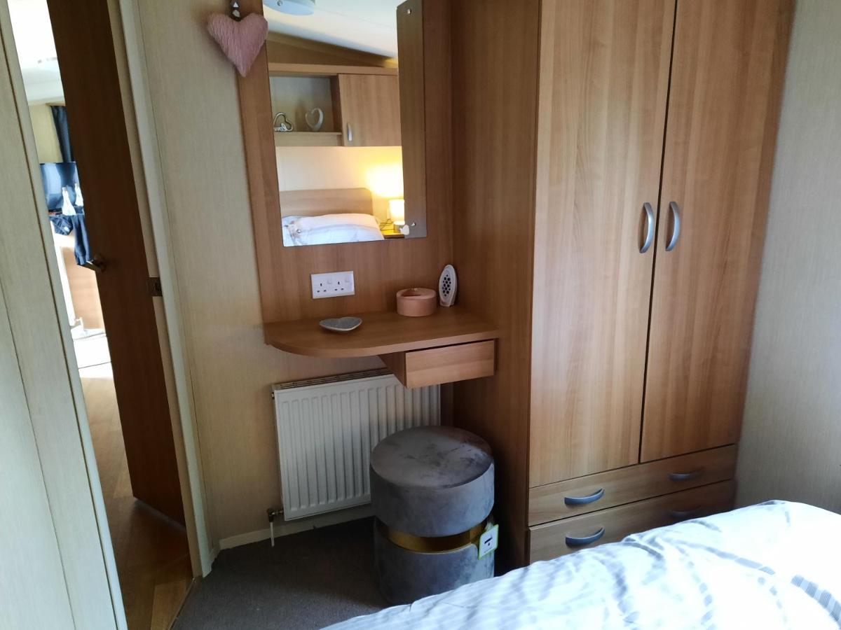 Haggerston Castle 3 Bedroom Deluxe Holiday Home Cheswick  Экстерьер фото