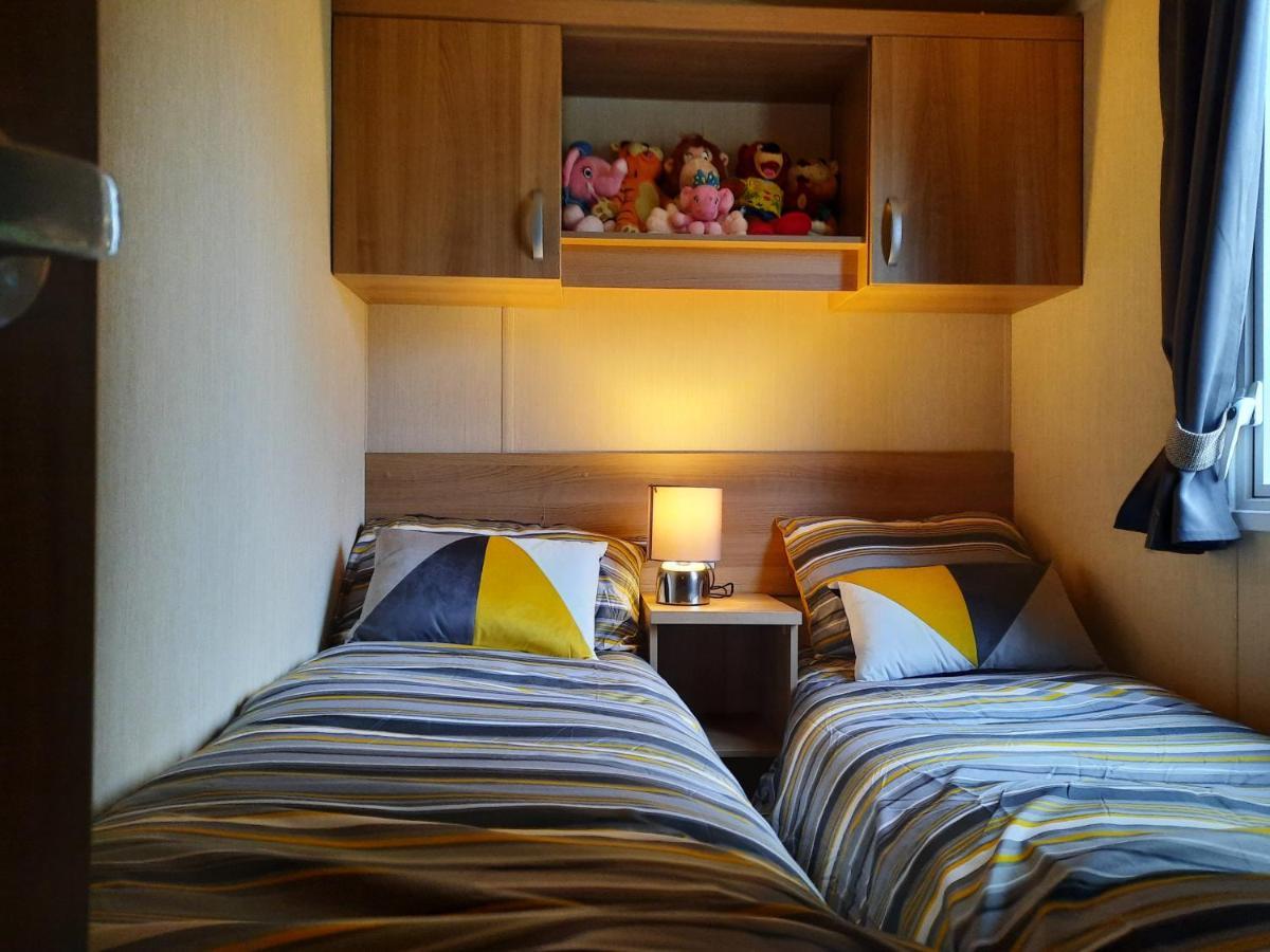 Haggerston Castle 3 Bedroom Deluxe Holiday Home Cheswick  Экстерьер фото