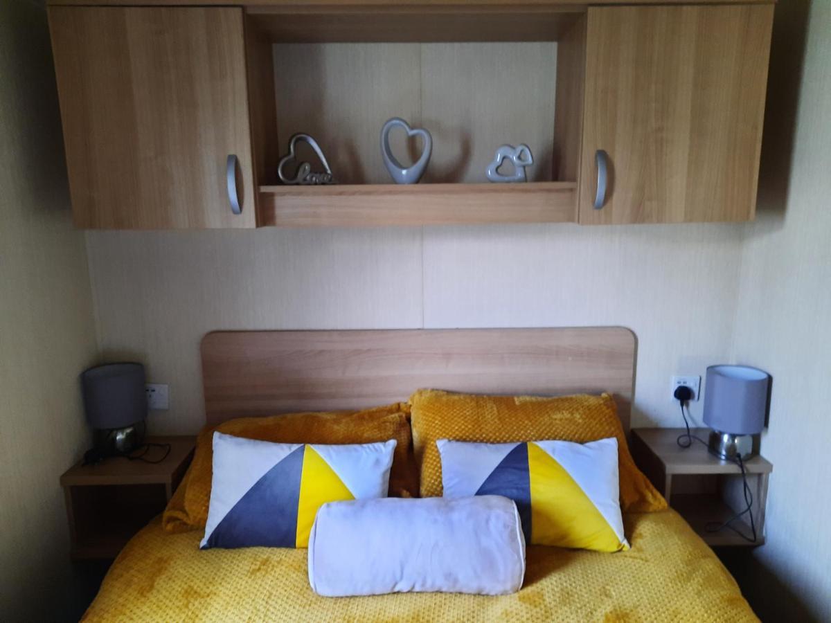 Haggerston Castle 3 Bedroom Deluxe Holiday Home Cheswick  Экстерьер фото