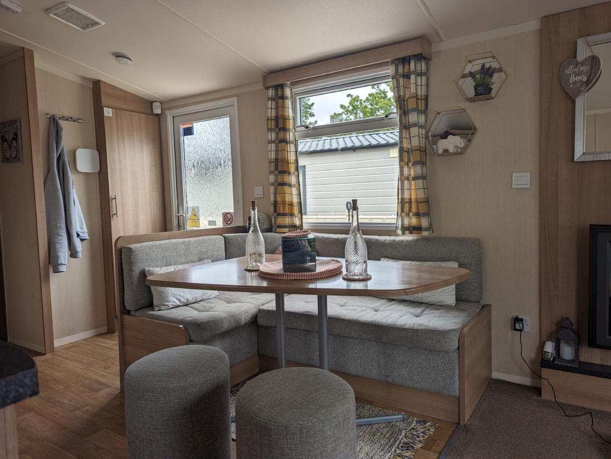 Haggerston Castle 3 Bedroom Deluxe Holiday Home Cheswick  Экстерьер фото